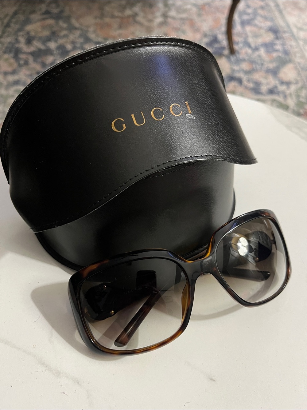 GUCCI Women's Oversized Brown Tortoiseshell Sunglasses - Picture 2 of 10